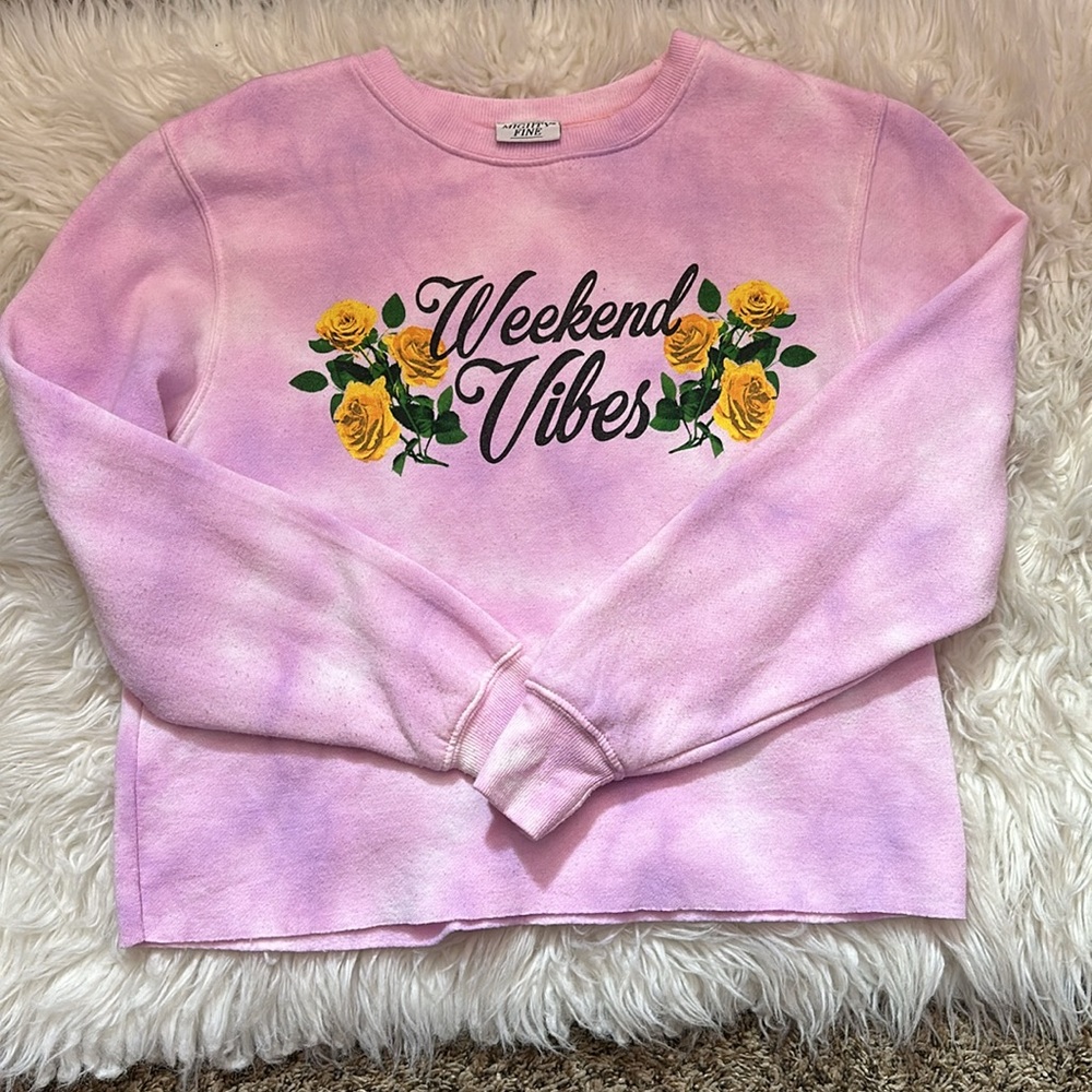 Crew neck pink-lavender sweater